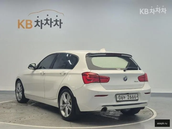 BMW 1-Series 2