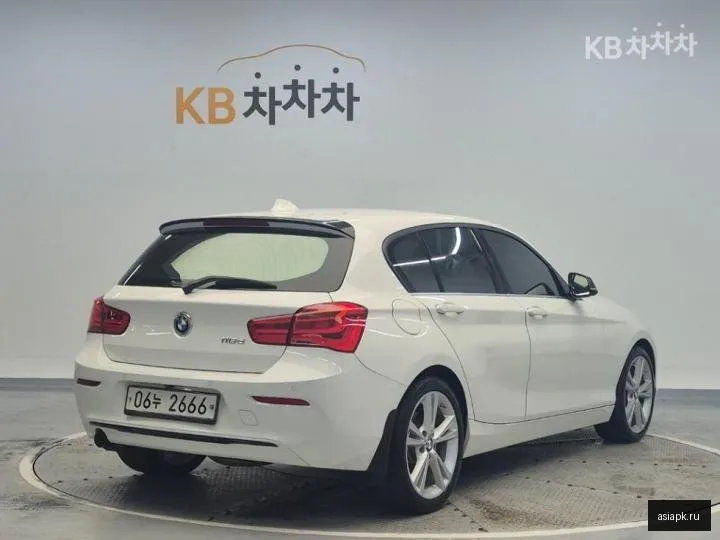 BMW 1-Series 3