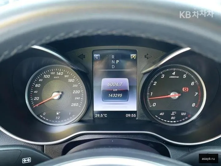Mercedes-Benz C-Class 6