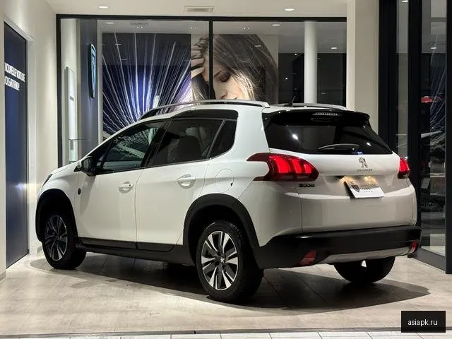 Peugeot 2008 4