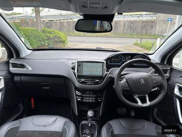 Peugeot 2008 5