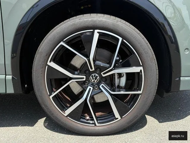 Volkswagen Tiguan 6