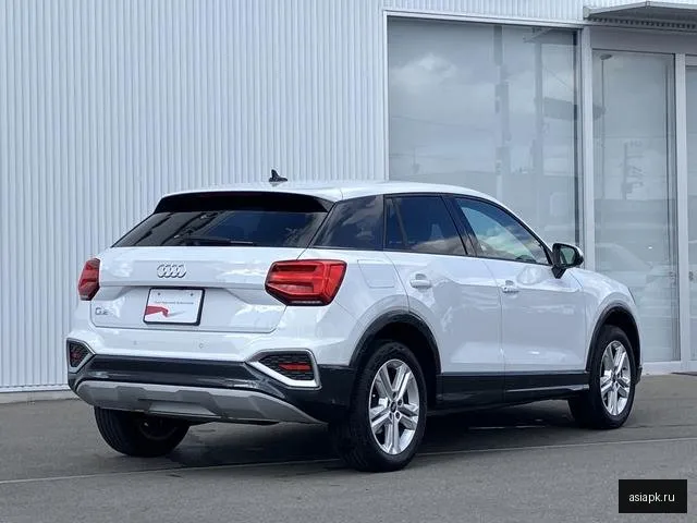 Audi Q2 5