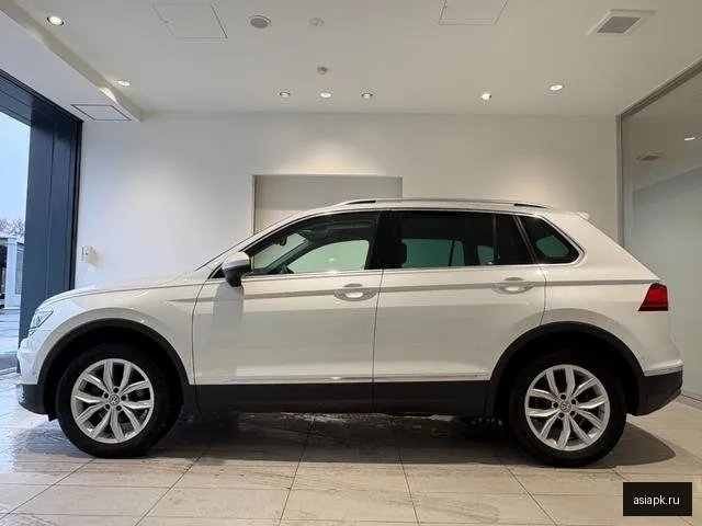 Volkswagen Tiguan 5