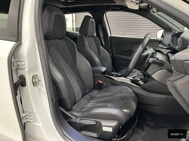Peugeot 2008 5