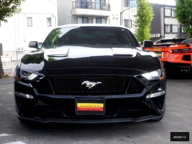 Ford Mustang 4