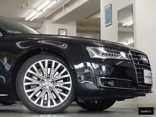 Audi A8 6