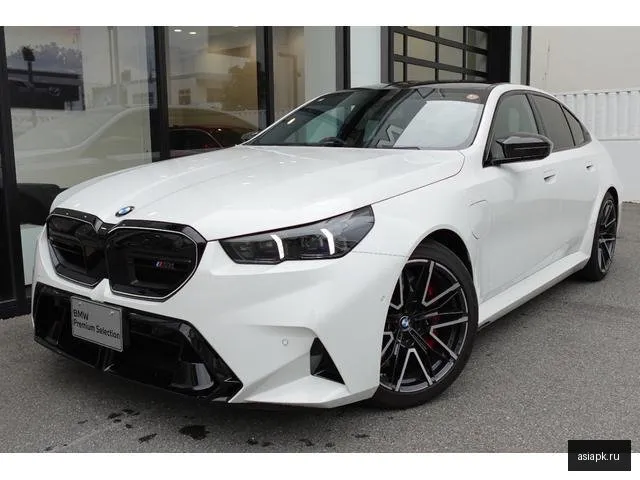 BMW M5 6