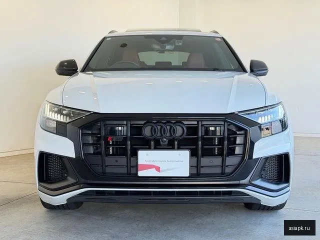 Audi SQ8 6