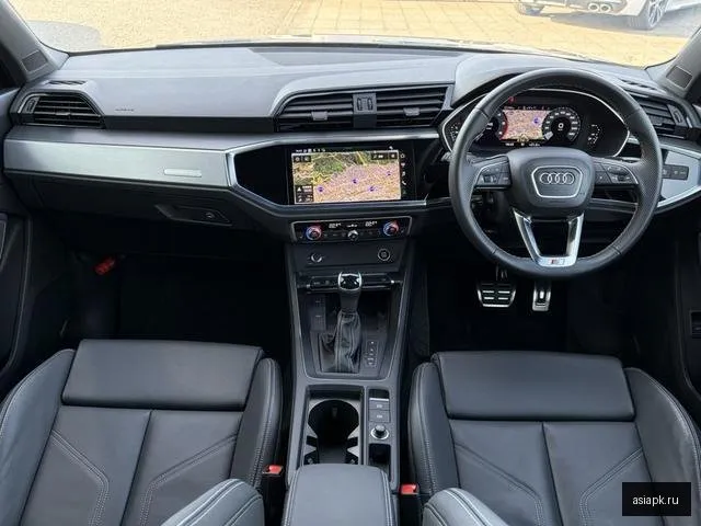 Audi Q3 4