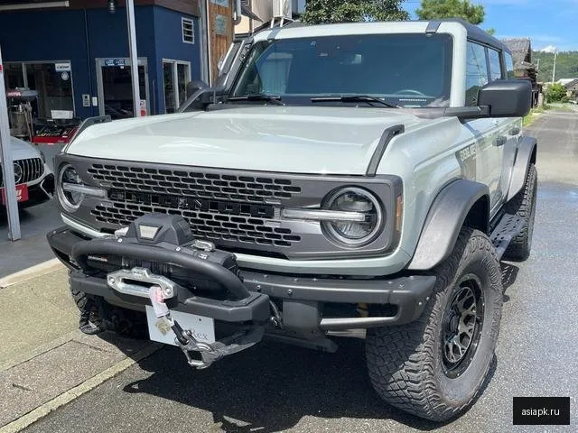 Ford Bronco 3