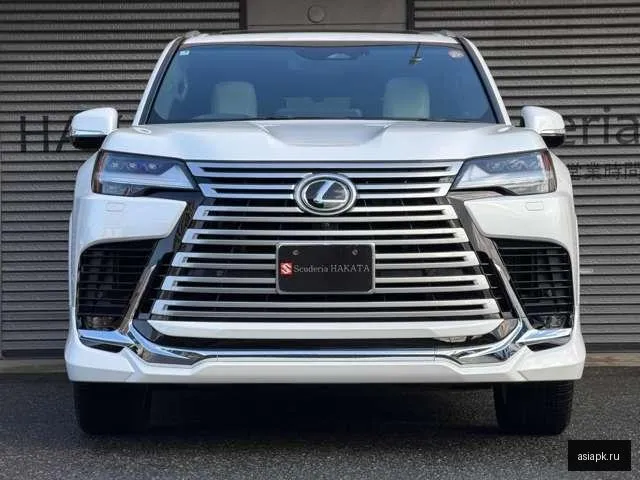 Lexus LX600 3