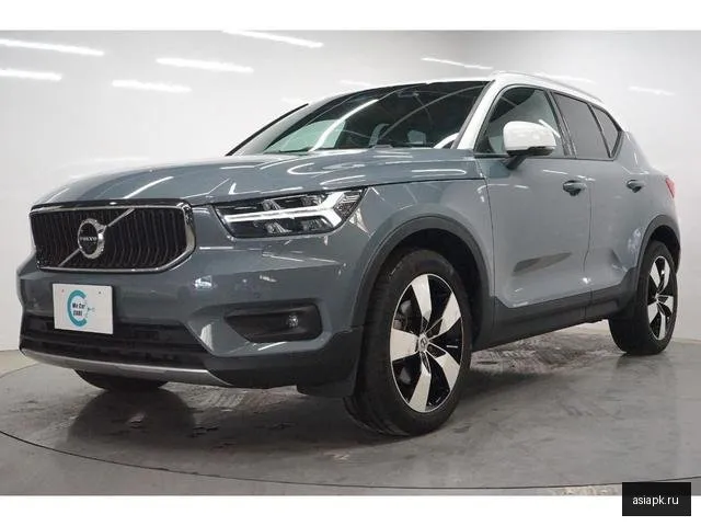Volvo XC40 4