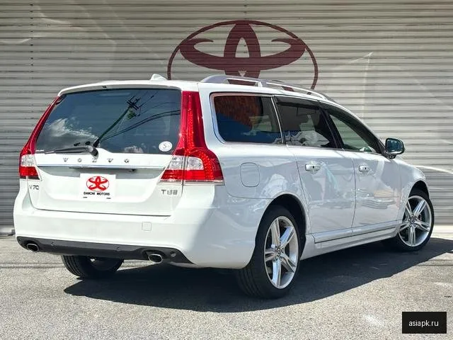 Volvo V70 5