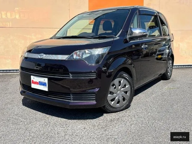 Toyota Spade 3