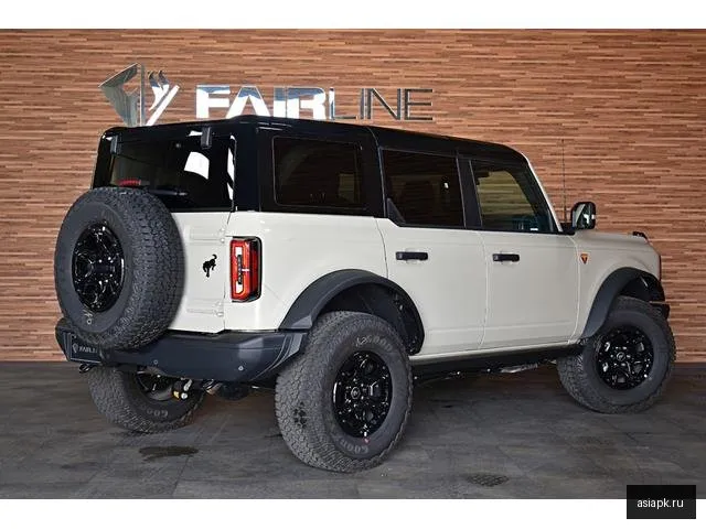 Ford Bronco 3