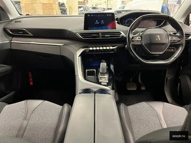 Peugeot 5008 4
