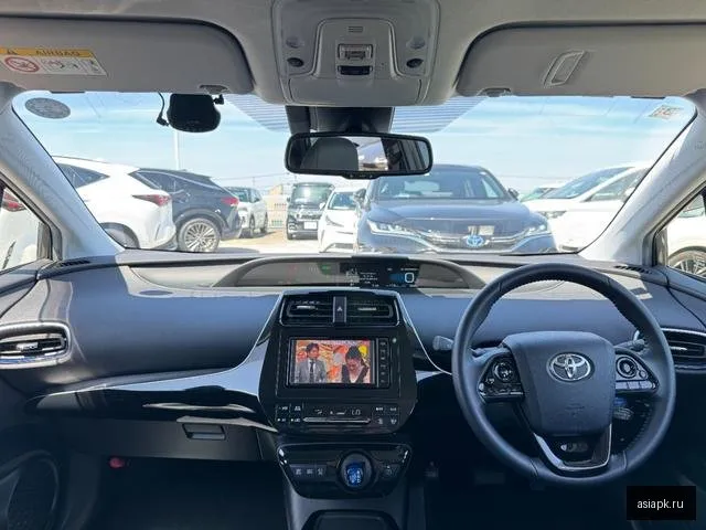Toyota Prius 4