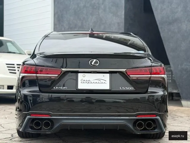 Lexus LS350 5