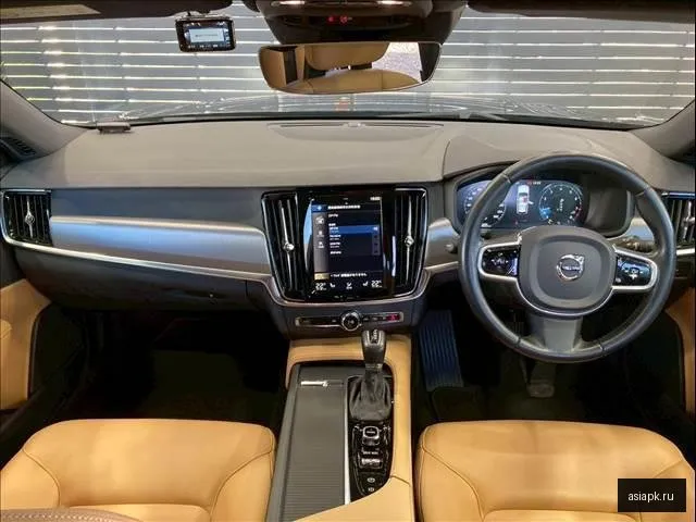 Volvo V90 4