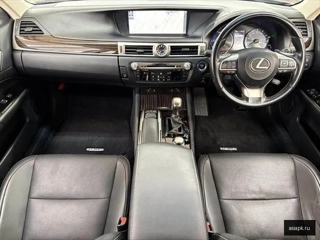 Lexus GS300h 5