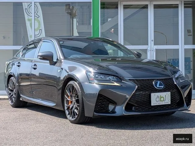 Lexus GS F 3