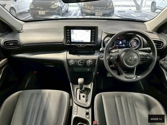 Toyota Yaris Cross 4