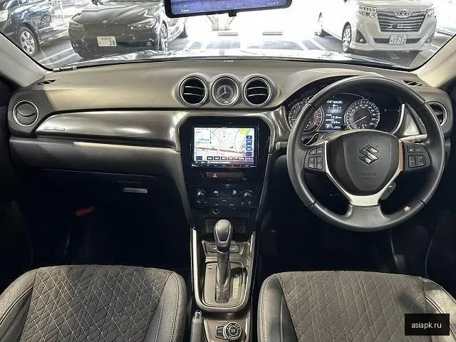 Suzuki Escudo 4
