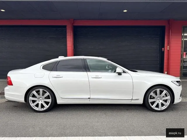 Volvo S90 5