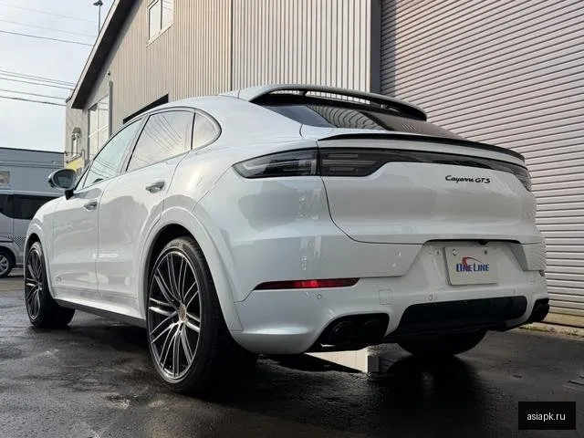Porsche Cayenne Coupe 6