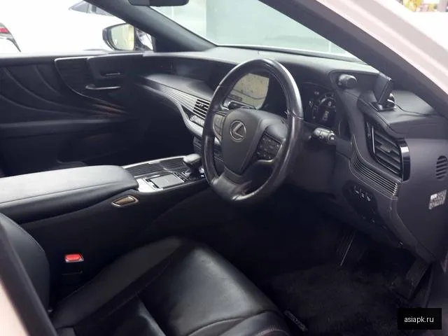 Lexus LS500h 6
