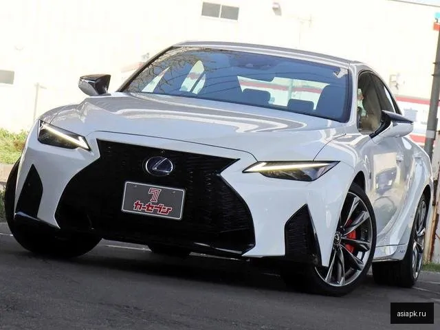 Lexus IS300h 5