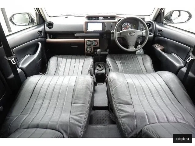 Toyota Probox 4