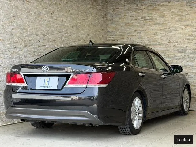 Toyota Crown 4