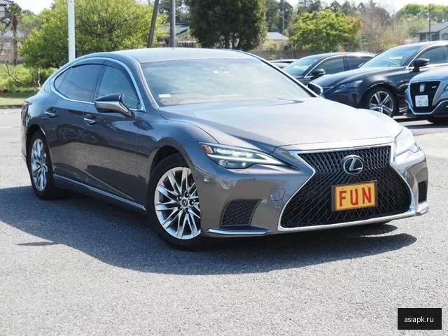 Lexus LS500h 4
