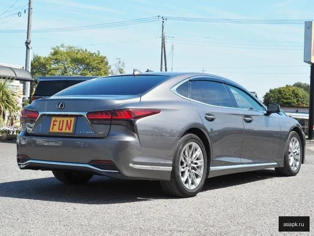 Lexus LS500h 6