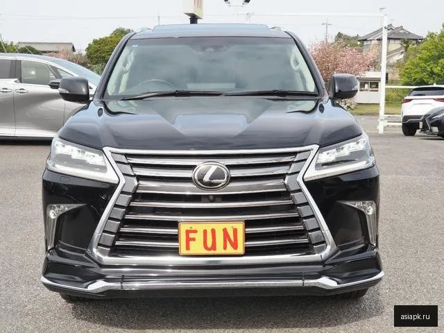 Lexus LX570 3