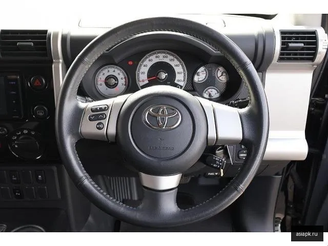 Toyota FJ Cruiser 6