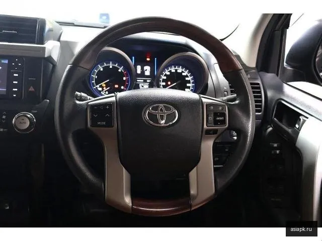 Toyota Land Cruiser Prado 6