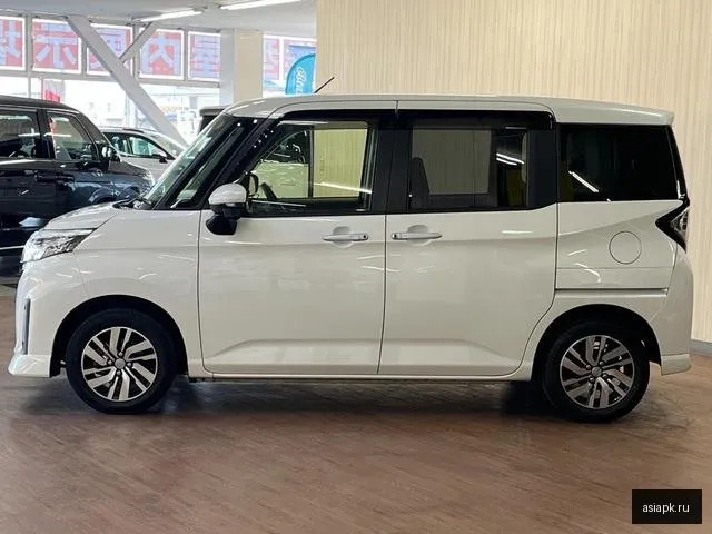 Subaru Justy 5