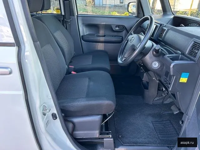 Daihatsu Hijet 4