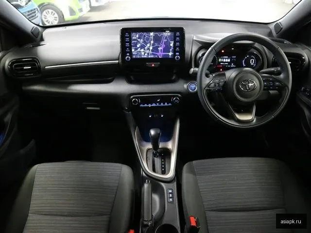 Toyota Yaris 5