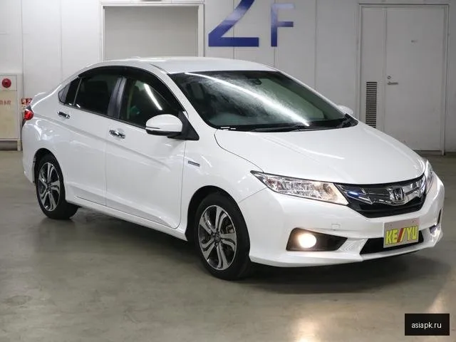 Honda Grace 6