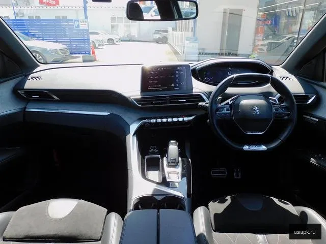 Peugeot 5008 4