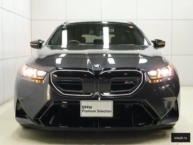 BMW M5 6