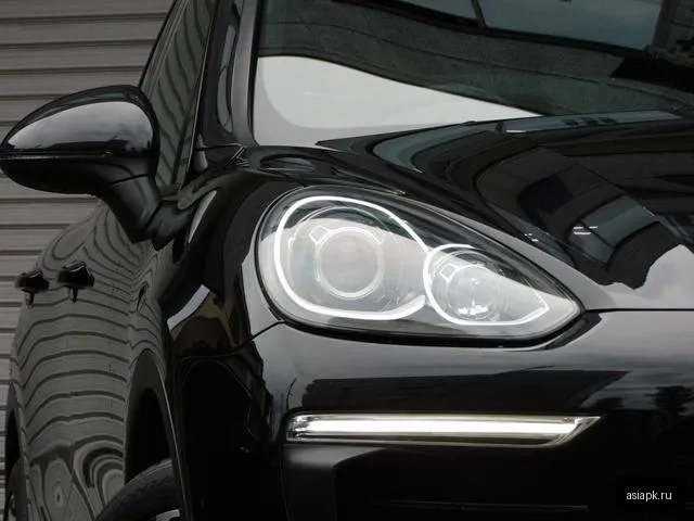 Porsche Cayenne 4