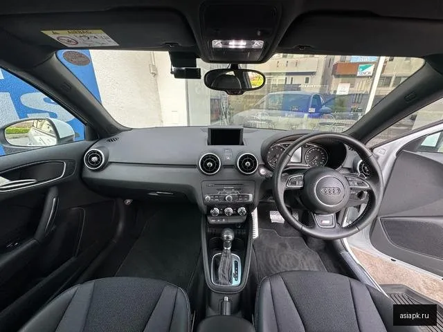 Audi A1 4