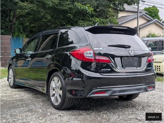 Honda Jade 4