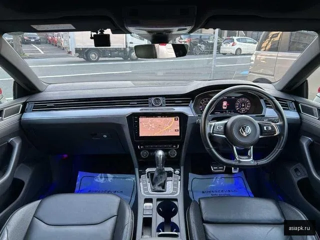 Volkswagen Arteon 4