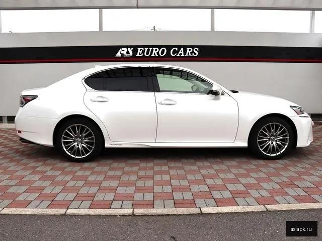 Lexus GS300h 6
